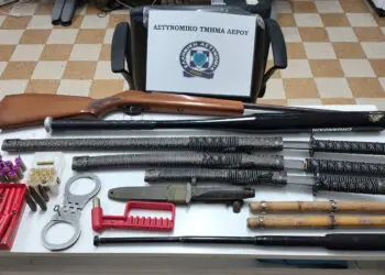Λέρος: Σύλληψη 41χρονου και 44χρονης για παράνομη κατοχή ειδών πυροτεχνίας και όπλων
