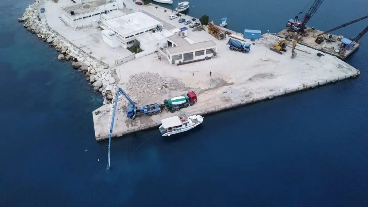 Δήμαρχος Λέρου: &#8220;Οδεύει προς ολοκλήρωση το έργο αποκατάστασης στο λιμάνι του Λακκιού&#8221;