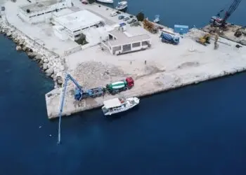 Δήμαρχος Λέρου: “Οδεύει προς ολοκλήρωση το έργο αποκατάστασης στο λιμάνι του Λακκιού”