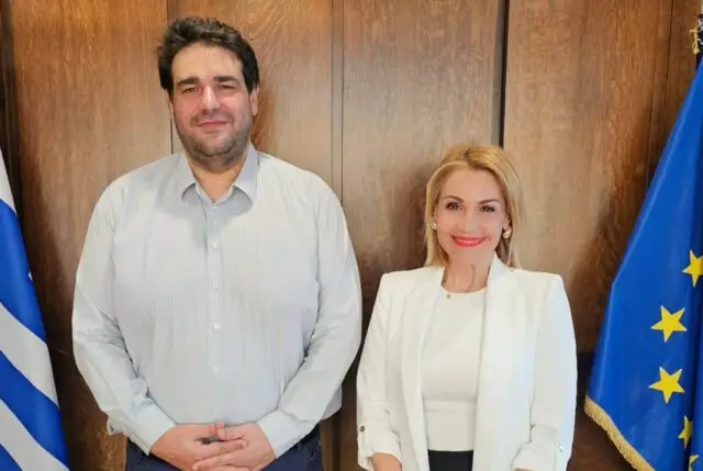 Για τη λειτουργία και στελέχωση των κοινωνικών δομών των Δήμων, συνάντηση της Μίκας Ιατρίδη με τον Υπουργό Εσωτερικών, Θεόδωρο Λιβάνιο