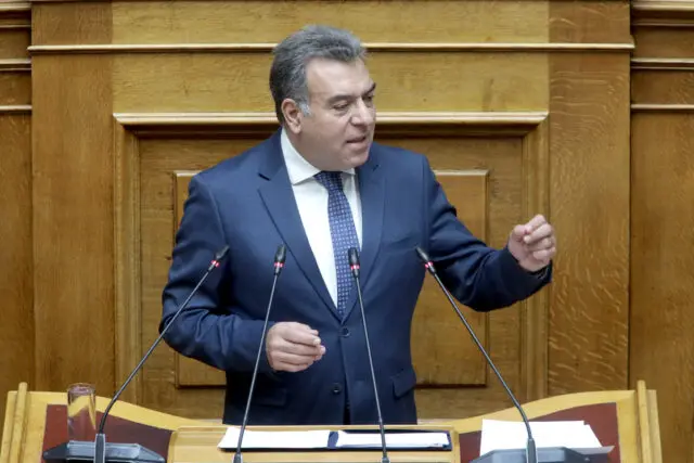 Θέμα άμεσης ενίσχυσης του νοσοκομείου της Ρόδου με συγκεκριμένες ειδικότητες, μέσω αποσπάσεων, θέτει ο Μάνος Κόνσολας