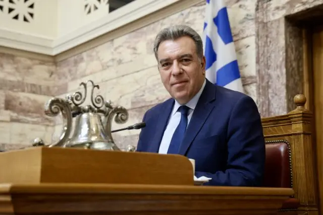 Μάνος Κόνσολας: «Νέα προγράμματα χρηματοδότησης στον αναπτυξιακό νόμο για μεταποίηση, μεγάλες επενδύσεις και ακριτικές νησιωτικές και παραμεθόριες περιοχές»