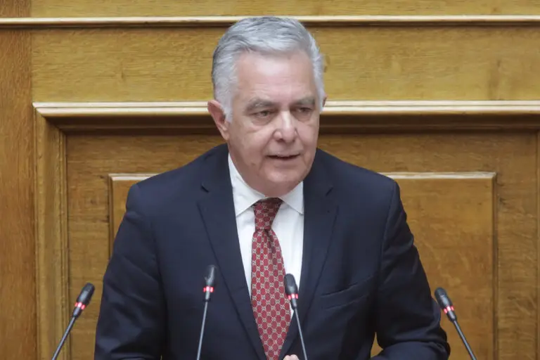 Βασίλης Α. Υψηλάντης στην Ολομέλεια της Βουλής: «Νέα και ασφαλέστερα αλιευτικά σκάφη – Άμεση στήριξη των 73 επαγγελματιών της βιντζότρατας»