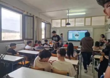 Λέρος: Εκπαιδευτική επίσκεψη του ΡΟΔΙΩΝ ΠΑΙΔΕΙΑ στο Μπουλαφέντειο ΓΕΛ