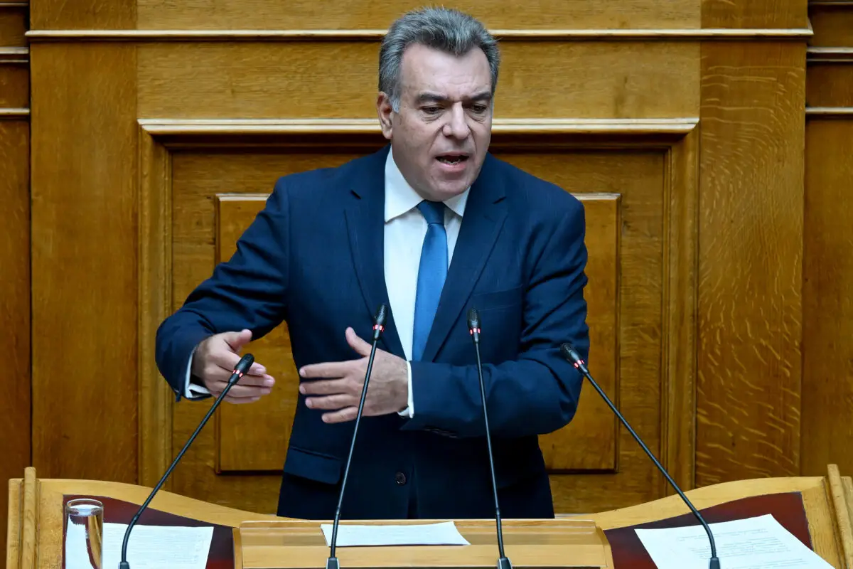 Λέρος: 12μηνη διάρκεια της πύλης εισόδου-εξόδου ζητά ο Μάνος Κόνσολας με ενίσχυση εξοπλισμού, υποδομών και προσωπικού για τον διαβατηριακό έλεγχο