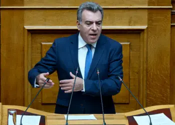 Λέρος: 12μηνη διάρκεια της πύλης εισόδου-εξόδου ζητά ο Μάνος Κόνσολας με ενίσχυση εξοπλισμού, υποδομών και προσωπικού για τον διαβατηριακό έλεγχο