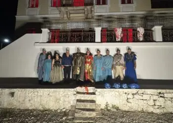 Τιμόθεος Κωττάκης: “Η Θεατρική Ομάδα έχει ανεβάσει ψηλά τον πήχη του πολιτισμού στη Λέρο”