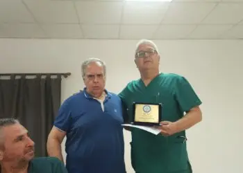 Βράβευση ιατρών του Νοσοκομείου Λέρου για τη συμβολή τους στη διάσωση του Ali Sabancı