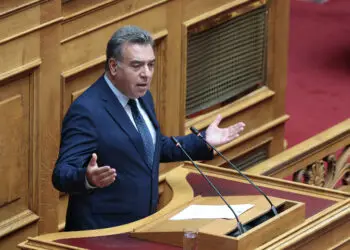 Παρέμβαση και πρόταση του Μάνου Κόνσολα για να γίνει αφορολόγητο το επίδομα ανεργίας για τους εποχιακά εργαζόμενους