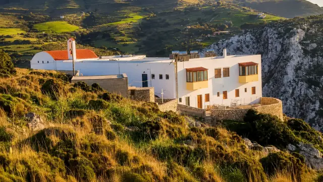 Με τον Μητροπολίτη Παΐσιο ο εορτασμός στην Ιερά Μονή Αγίων Αγγέλων