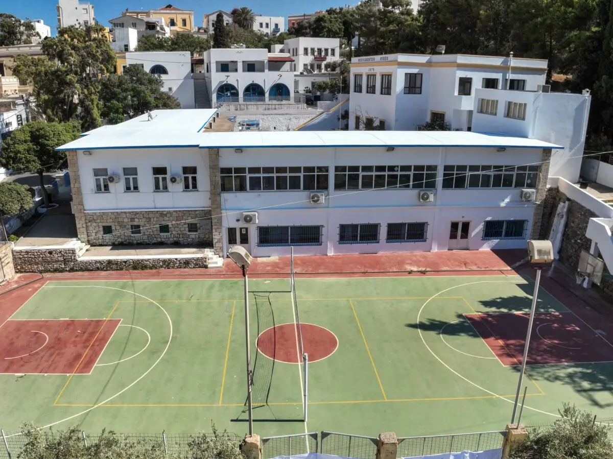 Λέρος: Αλλάζουν όψη οι σχολικές εγκαταστάσεις του νησιού