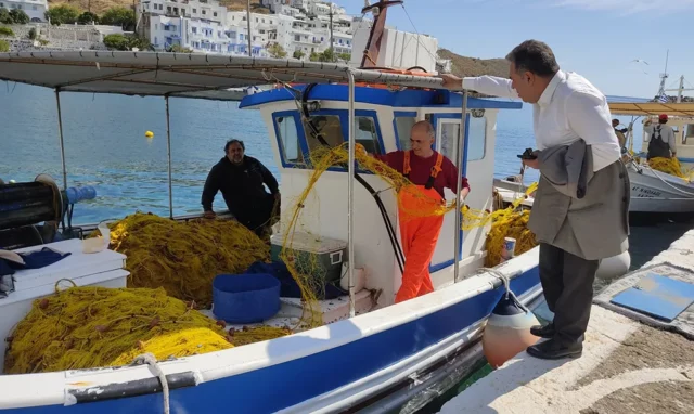 Πρόταση του Μάνου Κόνσολα για στήριξη των αλιέων