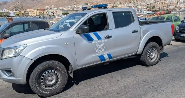 Κως: Αλιευτικό σκάφος βρέθηκε μισοβυθισμένο στο Μανδράκι