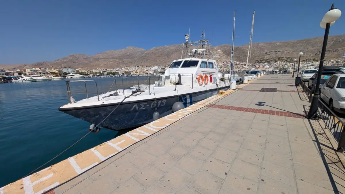 Επιχείρηση του Λιμενικού για τη μεταφορά 21χρονης από την Καλόλιμνο