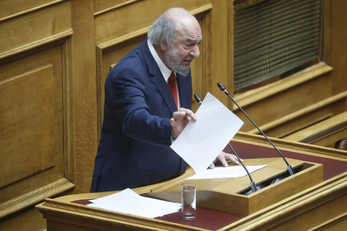 Άτοκα δάνεια για εμπόρους σε Κω και Ρόδο που επλήγησαν από την πυρκαγιά στο «BLUE CARRIER 2» ζητά στη Βουλή ο Νικητιάδης